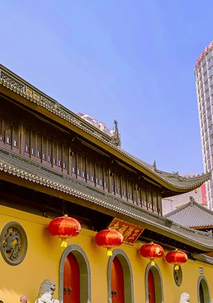 Jade Buddha Temple in Shanghai, a peaceful and best place to visit in China