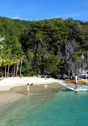 7 Commando Beach in El Nido